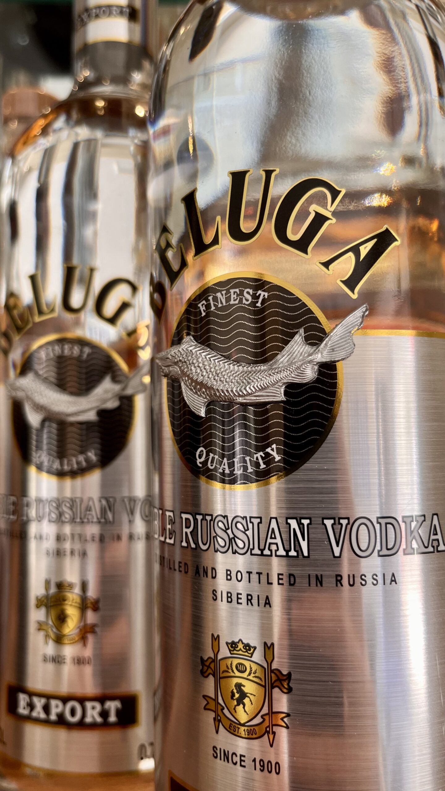 Vodka Beluga Noble 700ml – Empório Dark Bebidas